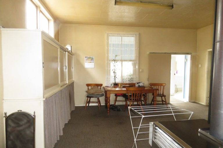 Photo of property in 108 Romilly Street, Westport, 7825