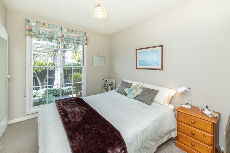 Photo of property in 105a Hinau Street, Riccarton, Christchurch, 8041