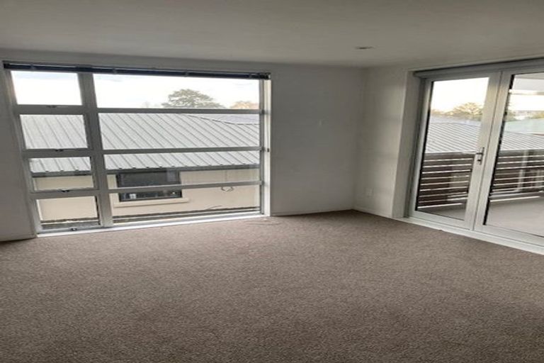 Photo of property in 43 Grafton Street, Waltham, Christchurch, 8011