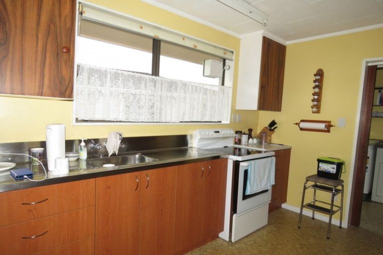 Photo of property in 64 Henley Street, Westport, 7825