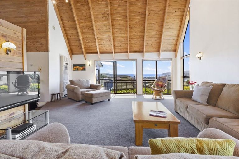 Photo of property in 22 Mercury Way, Whitby, Porirua, 5024