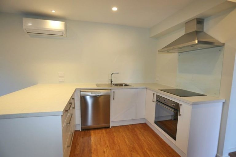 Photo of property in 215 Peterborough Street, Christchurch Central, Christchurch, 8013