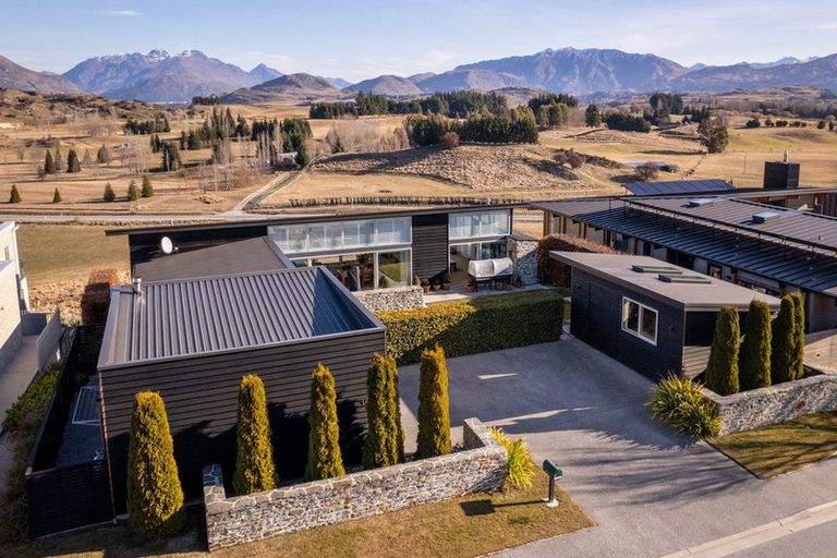 Photo of property in 14 Advance Terrace, Arrowtown, 9302