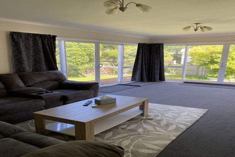 Photo of property in 199u3 Newlands Road, Newlands, Wellington, 6037