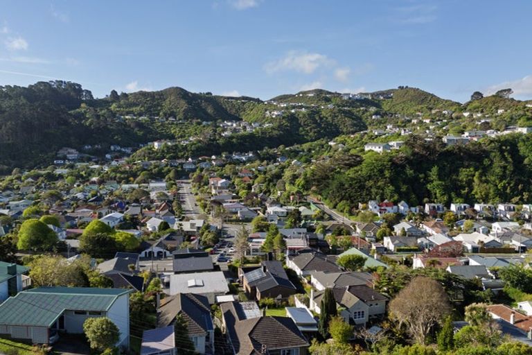 Photo of property in 15 Collier Avenue, Karori, Wellington, 6012