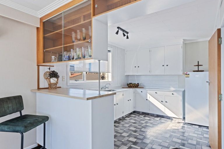 Photo of property in 11b Hine Street, New Plymouth, 4310
