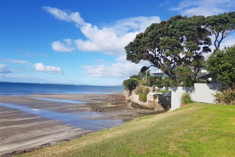 Photo of property in 1/45 Rothesay Bay Road, Rothesay Bay, Auckland, 0630