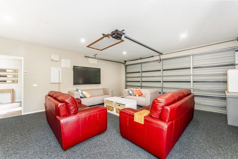 Photo of property in 8 Botany Lane, Whitby, Porirua, 5024