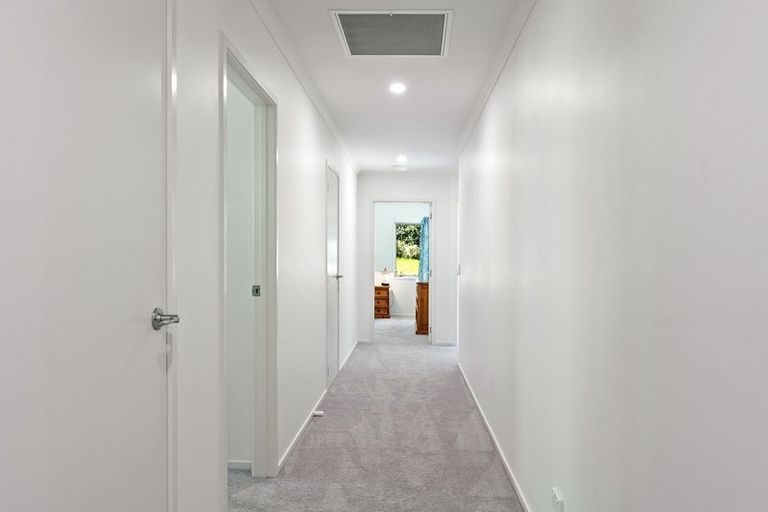 Photo of property in 48 Eucalyptus Way, Nikau Valley, Paraparaumu, 5032