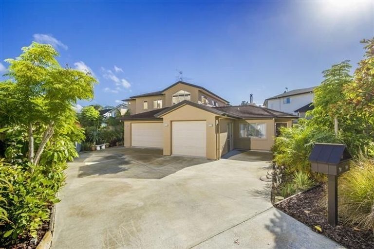 Photo of property in 58 English Oak Drive, Schnapper Rock, Auckland, 0632