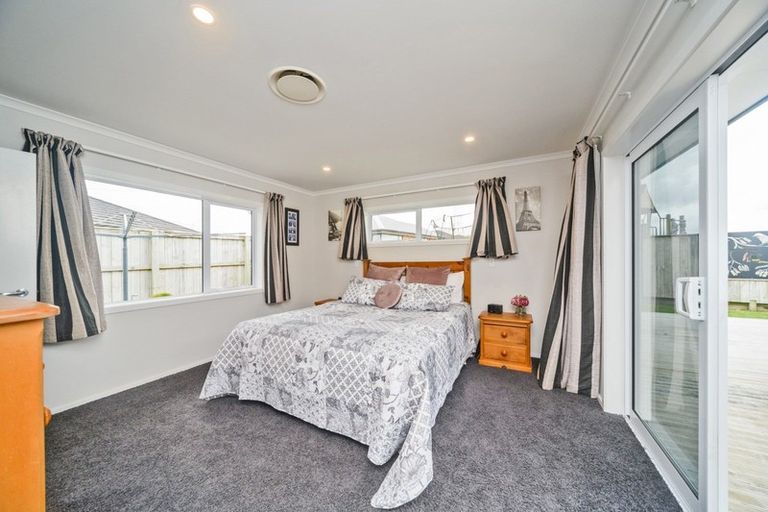 Photo of property in 10 Gibraltar Way, Fitzherbert, Palmerston North, 4410