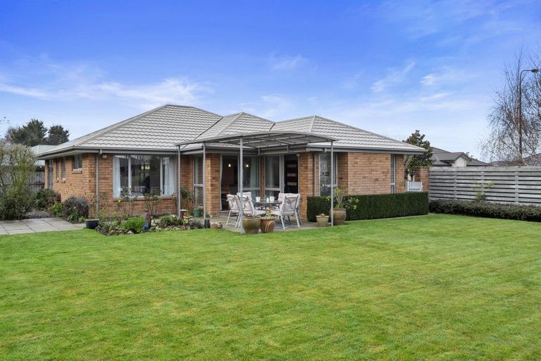 Photo of property in 4 Hibiscus Grove, Rangiora, 7400
