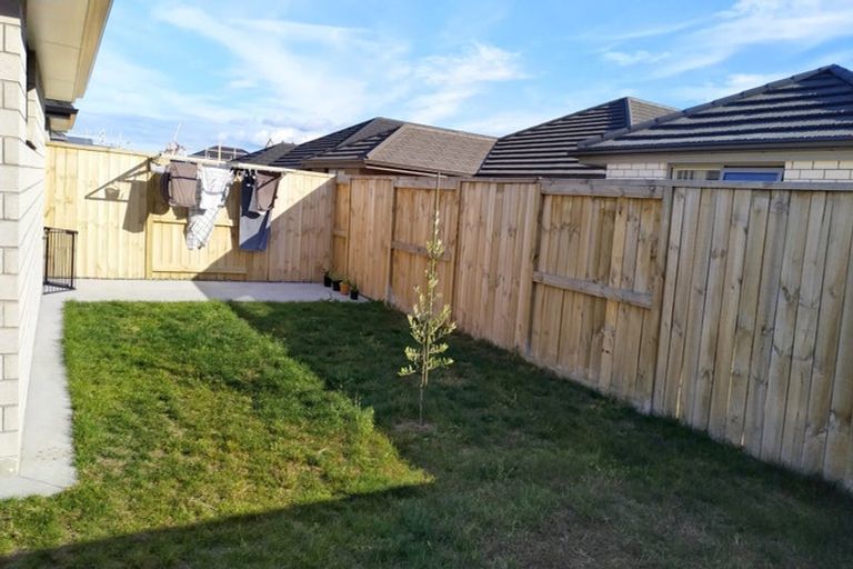 Photo of property in 25 Tamapahore Boulevard, Papamoa Beach, Papamoa, 3118