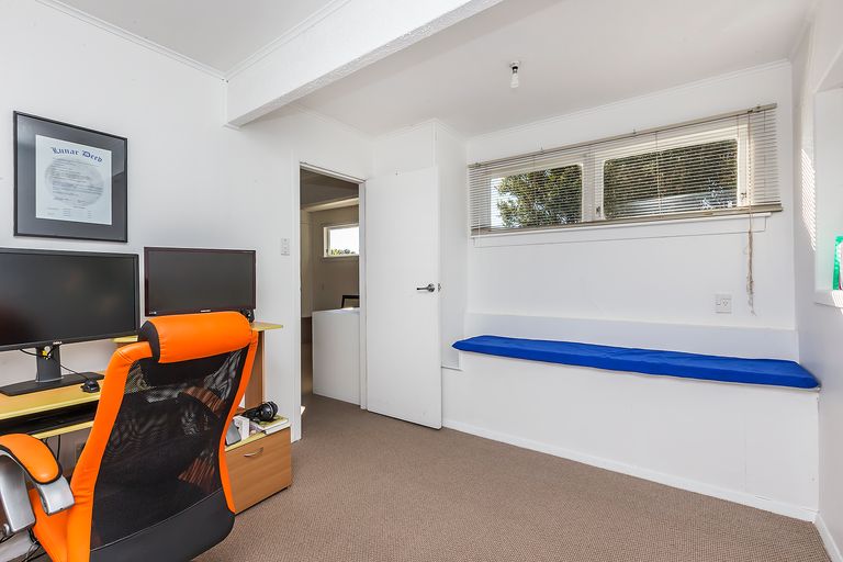 Photo of property in 28 Spinnaker Drive, Whitby, Porirua, 5024