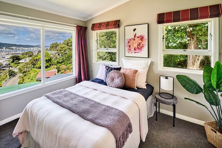 Photo of property in 60 Anne Street, Wadestown, Wellington, 6012