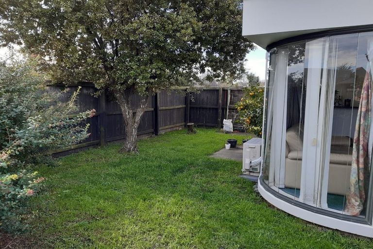 Photo of property in 74 Mandeville Street, Riccarton, Christchurch, 8011