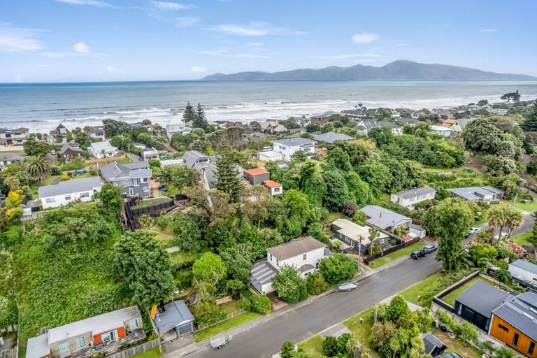 Photo of property in 67a Renown Road, Raumati South, Paraparaumu, 5032