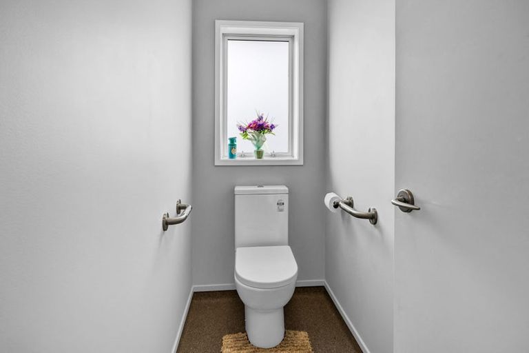 Photo of property in 8 Montague Grove, Stratford, 4332