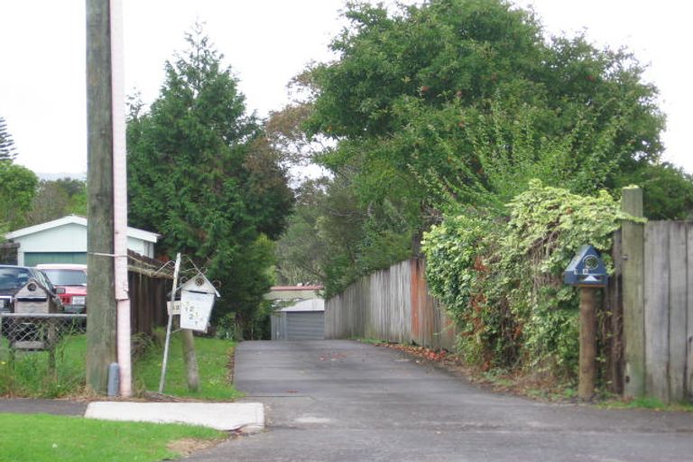 Photo of property in 121a Woodglen Road, Glen Eden, Auckland, 0602