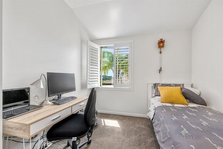 Photo of property in 140 Gills Road, Albany Heights, Auckland, 0632