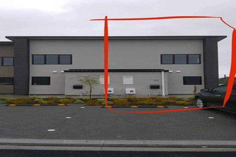 Photo of property in 16/9u Surrey Street, Tawa, Wellington, 5028
