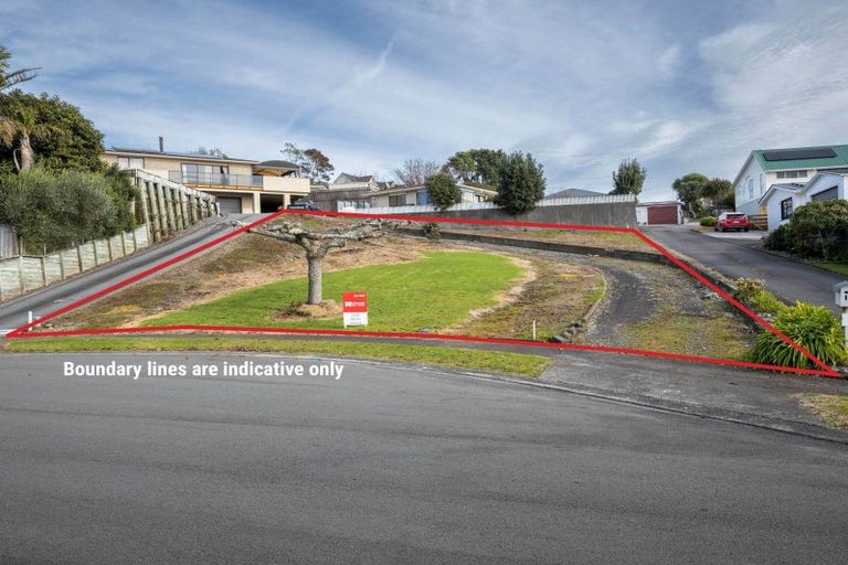 Photo of property in 13 Acacia Place, Bell Block, New Plymouth, 4312