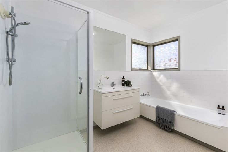 Photo of property in 181 Hobsonville Road, Hobsonville, Auckland, 0618