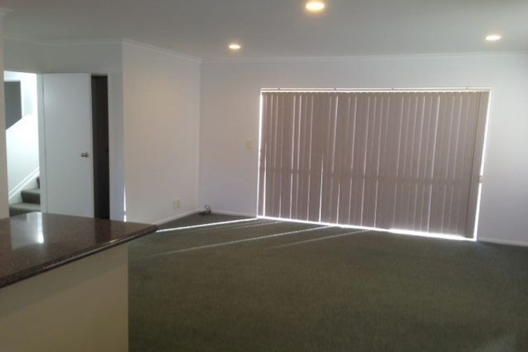 Photo of property in 20 Carrick Glen Avenue, Flat Bush, Auckland, 2019