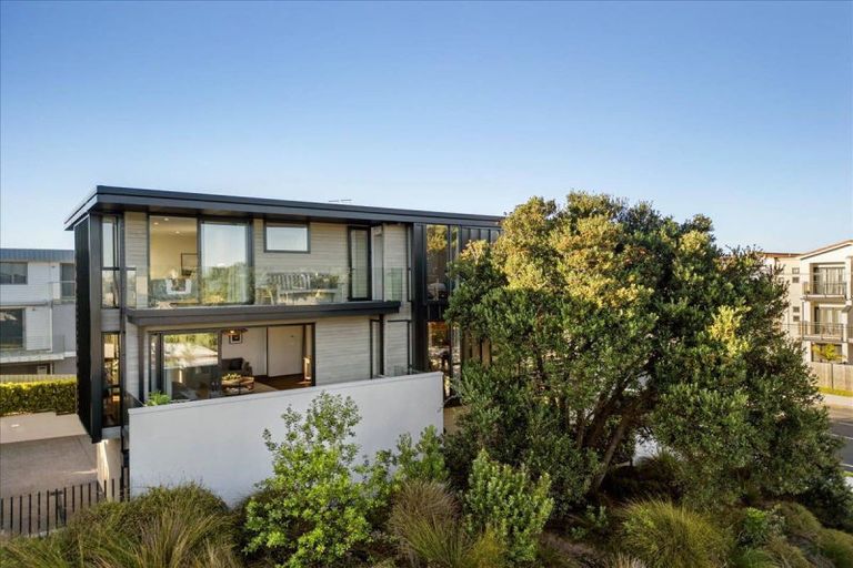 Photo of property in 367a Oceanbeach Road, Mount Maunganui, 3116