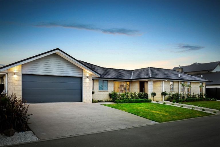 Photo of property in 5 Skye Lane, Prebbleton, 7604