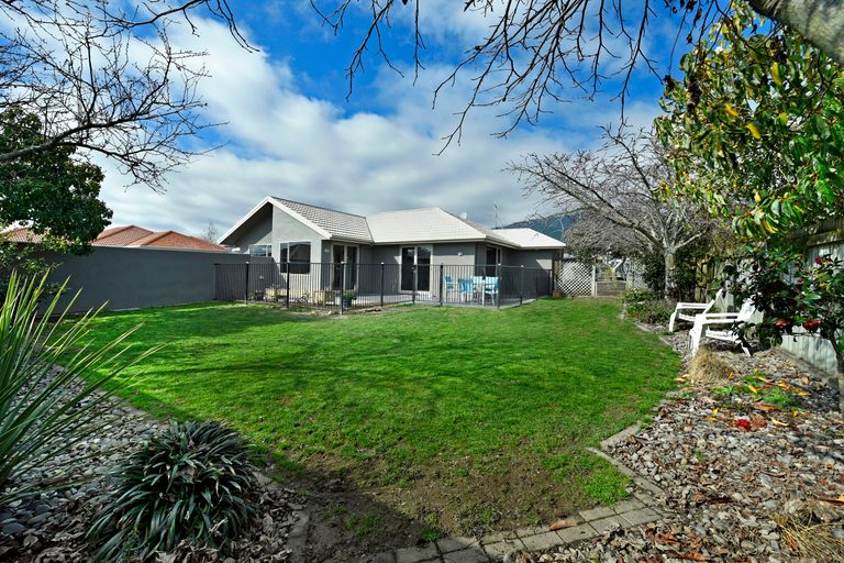 Photo of property in 12 Saint James Avenue, Richmond, 7020