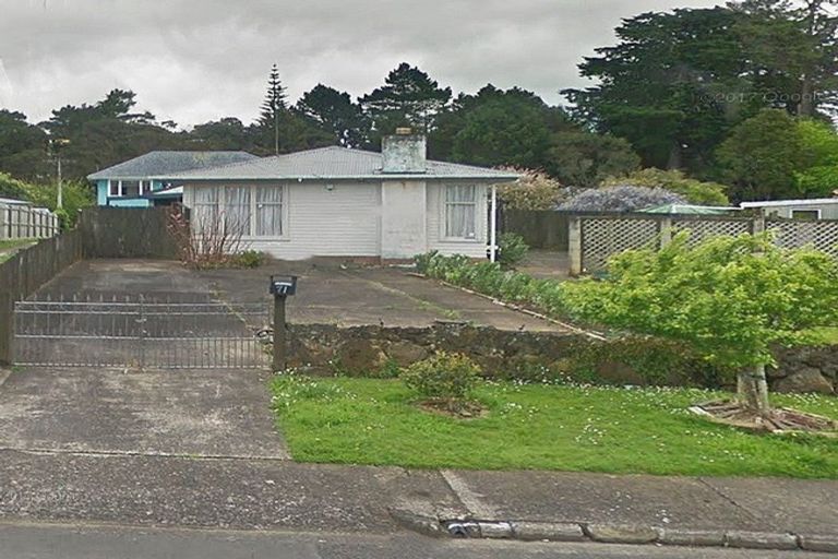 Photo of property in 71 Smythe Road, Henderson, Auckland, 0612