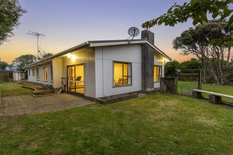 Photo of property in 189 Tararua Road, Levin, 5571