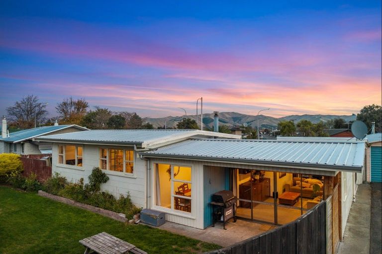 Photo of property in 72 Park Terrace, Blenheim, 7201