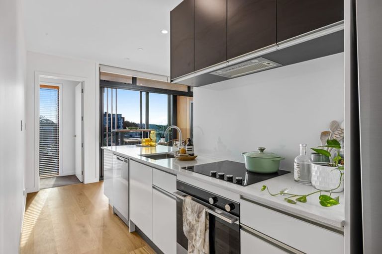 Photo of property in Frank Sargeson Apts, 302/80 Anzac Street, Takapuna, Auckland, 0622