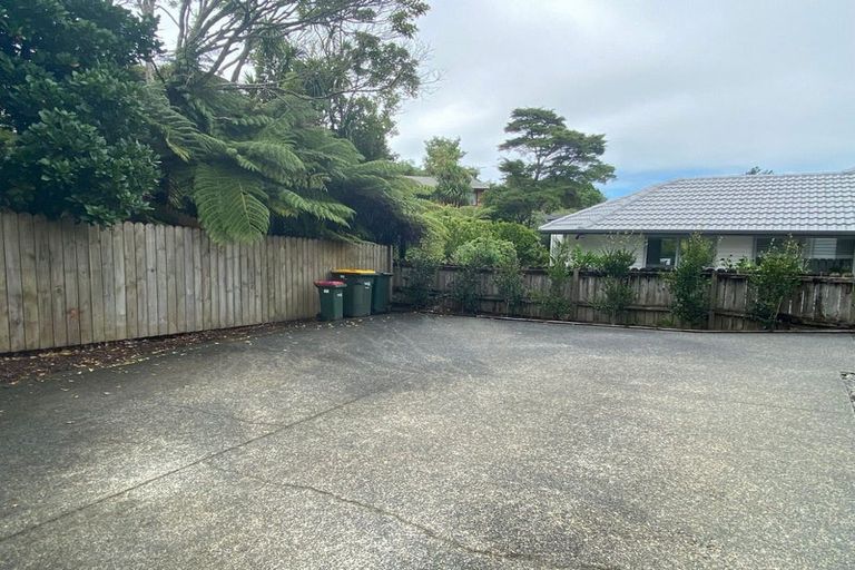 Photo of property in 9 Nottingham Place, Northcross, Auckland, 0630