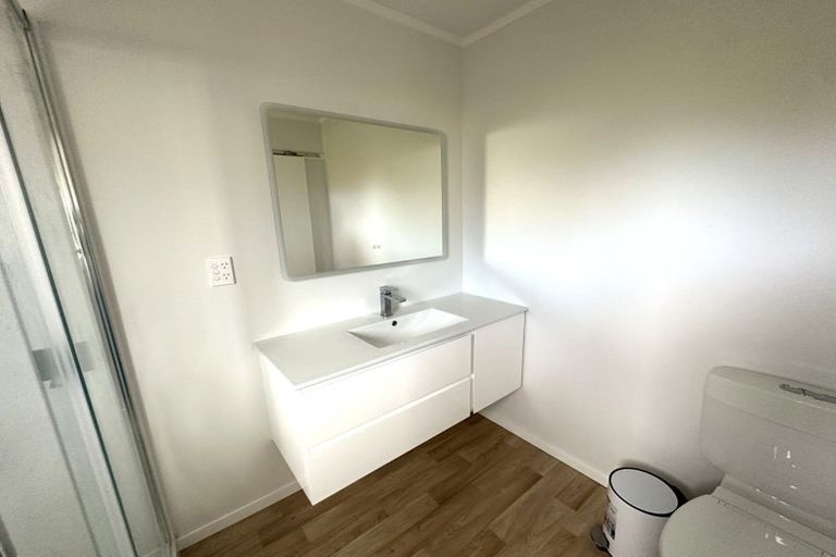 Photo of property in 5a Becker Way, Karori, Wellington, 6012