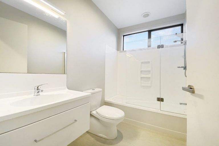 Photo of property in 2/22 Pascal Street, Palmerston North, 4410