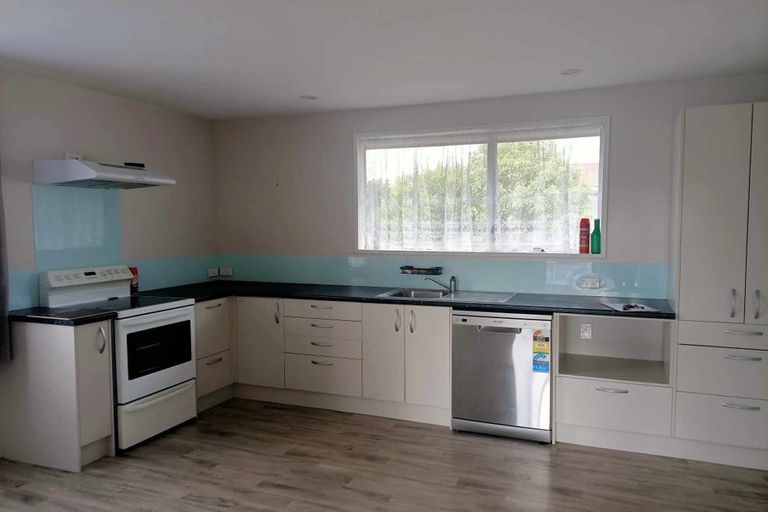 Photo of property in 21 Ruakaka Street, Hornby, Christchurch, 8042