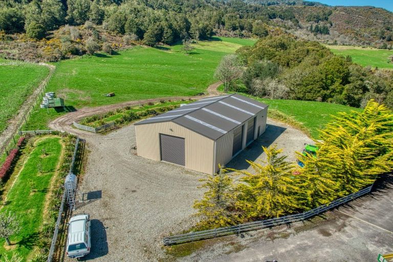 Photo of property in 22 Butts Road, Reefton, 7830