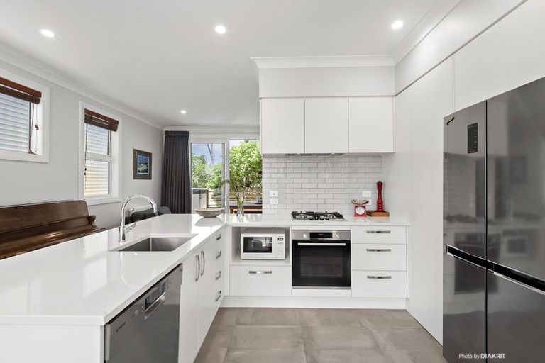 Photo of property in 20c Reef Street, Island Bay, Wellington, 6023