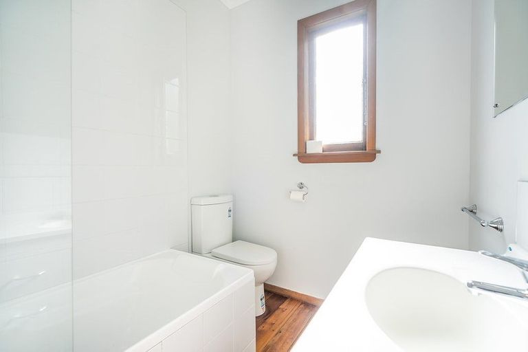 Photo of property in 48 Ocean Road, Paraparaumu Beach, Paraparaumu, 5032