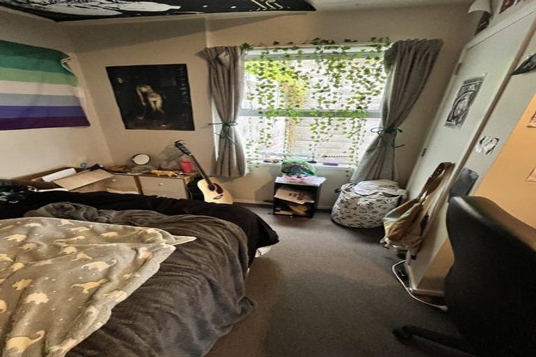 Photo of property in 18 Norna Crescent, Kelburn, Wellington, 6012