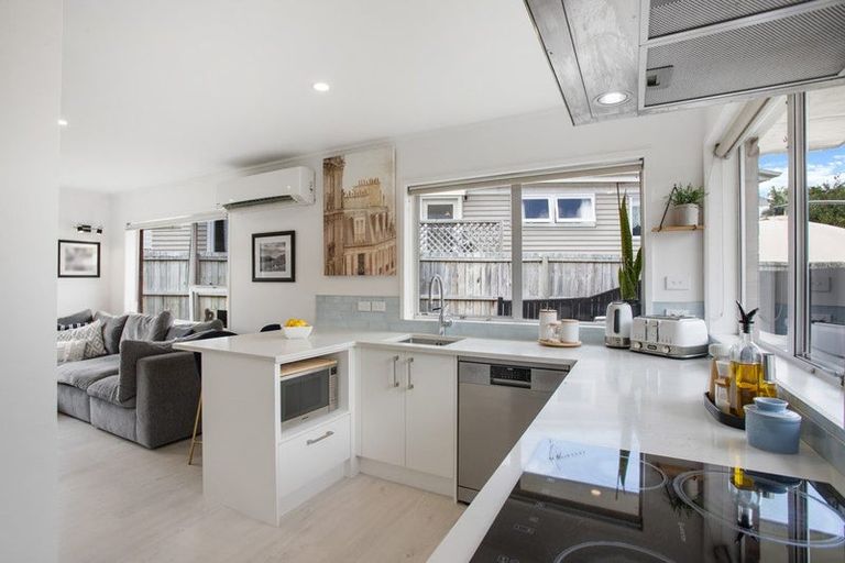 Photo of property in 1/61 Mcclintock Road, Massey, Auckland, 0614