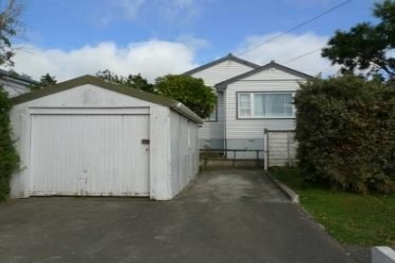 Photo of property in 20 Dr Taylor Terrace, Johnsonville, Wellington, 6037