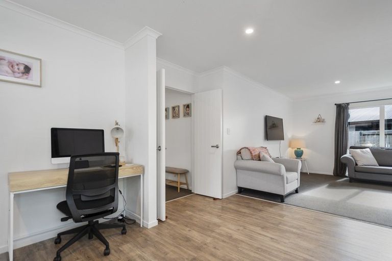 Photo of property in 275 Lakes Boulevard, Pyes Pa, Tauranga, 3112