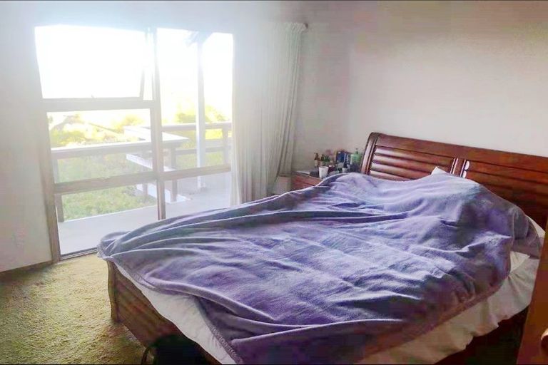 Photo of property in 118 Pupuke Road, Hillcrest, Auckland, 0627