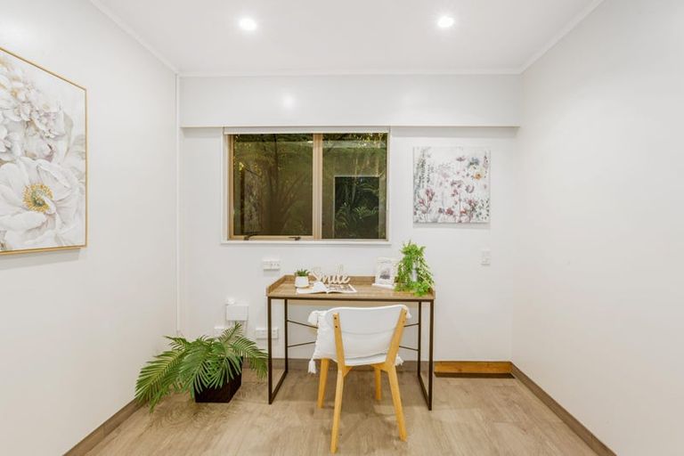 Photo of property in 8 Rydal Place, Southgate, Wellington, 6023