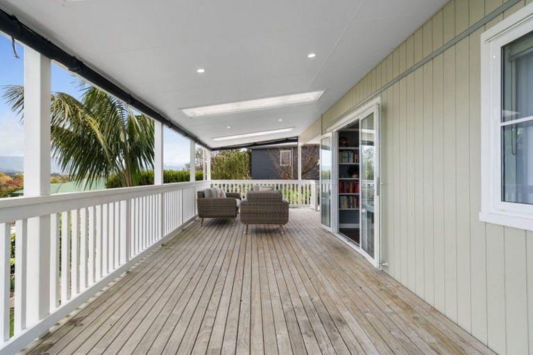Photo of property in 16 Tralee Street, Omokoroa, 3114
