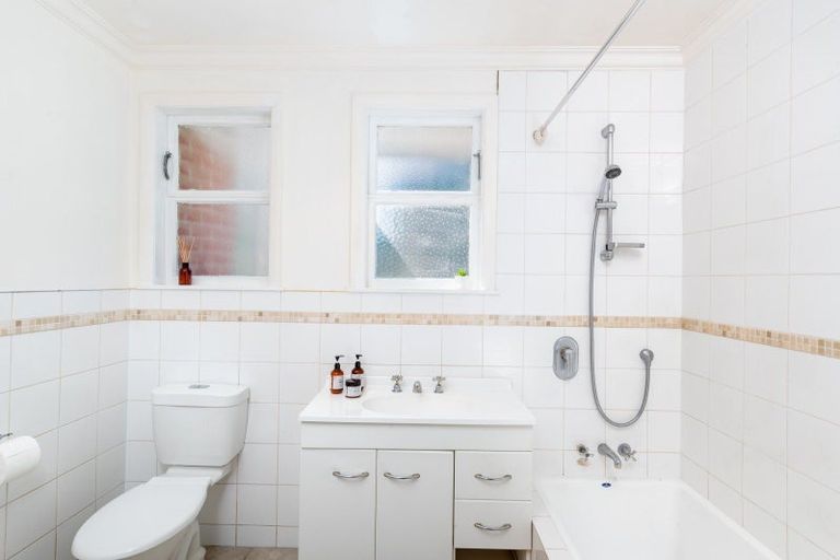 Photo of property in 63 Gillespies Road, Birchville, Upper Hutt, 5018